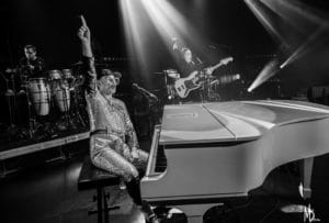 Elton John Tribute - Eltononlogy 3